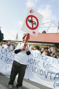 Il racconto di Don Fabio Corazzina della manifestazione di Locri