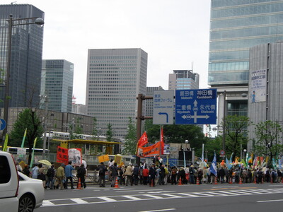 Siamo quasi al punto d'arrivo, vicino alla stazione centrale di Tokyo