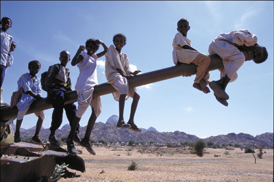 Children on tank