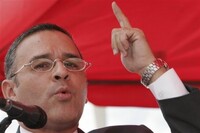 EL SALVADOR: UN PRESIDENTE PER UNA REALE OPZIONE PER I POVERI