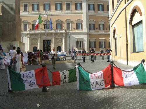 Montecitorio 29 luglio 2010. Presidio contro la legge bavaglio sulle intercettazioni