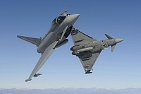 La corsa agli armamenti passa per India, Emirates ed Israele: gli aerei militari i più venduti