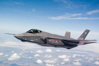 stop  alla produzione dei cacciabombardieri F35