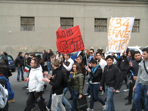 La scuola è aperta a tutti .. La Repubblica rende effettivo questo diritto .. (art. 34 della Costituzione)