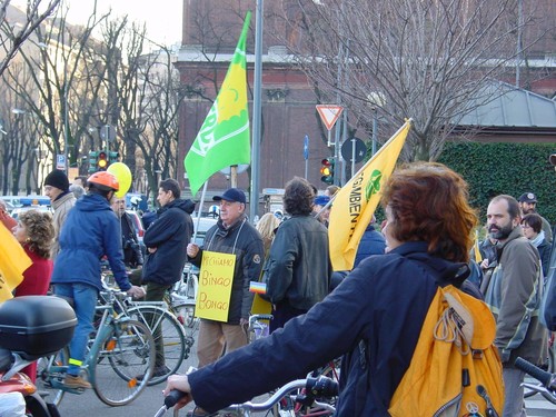 Biciclette e bandiere