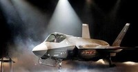 Italia, la corsa agli armamenti non conosce crisi: 14 miliardi per l'acquisto di 131 cacciabombardieri F35