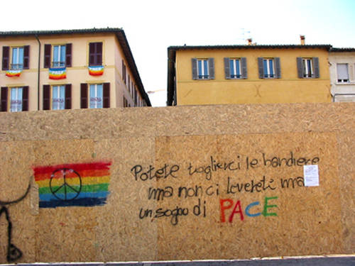 Salve, la foto l'ho scattata a Fano in piazza XX Settembre. Saluti Rocco