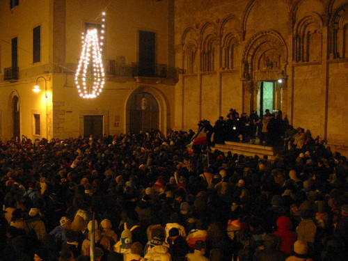 Termoli,. 31 dicembre 2003. Marcia per la Pace di fine anno organizzata da "Pax Christi"