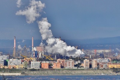 lo stabilimento ilva di taranto