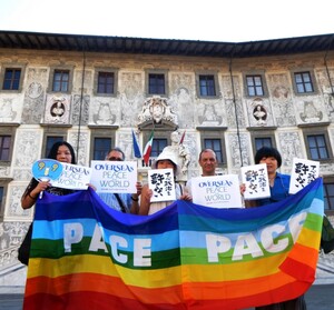 イタリア切ってのエリート校Ｓｃｕｏｌａ　Ｎｏｒｍａｌｅ　Ｓｕｐｅｒｉｏｒｅの前で