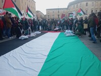No alla guerra, no al genocidio, no al riarmo. Manifestazione a Lecce del 26 aprile 2025