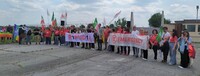 Pacifisti davanti alla base di Ghedi il 10 maggio 2025