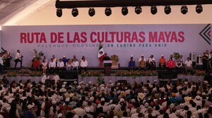 Presentazione pubblica della "Strada delle Culture Maya", 8 giugno 2026. Il segretariato per le infrastrutture del Chiapas ha presentato il progetto, forte dei risultati positivi delle consultazioni popolari di marzo 2025. Ma non mancano, sul territorio, le voci critiche nei confronti dell'autostrada.