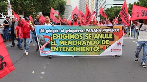 Manifestazione contro la legge 462 e gli accordi Panama-USA