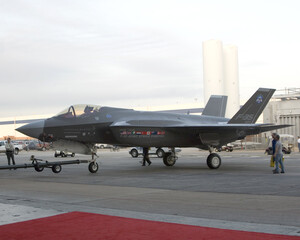 F35