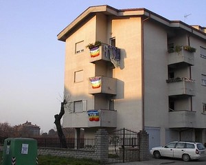 Non poteva mancare nella manifestazione contro una guerra ingiusta un paese, Vignanello (VT), da sempre solidale a queste idee.Vincenzo 