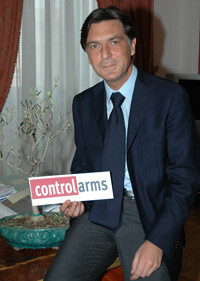 La Provincia di Roma sostiene Control Arms
