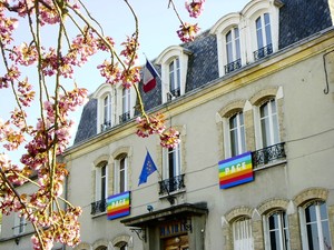 Buon Giorno, Soy el sindaco de Brou sur Chantereine (france-77177). Amicalement Jean-Marc 