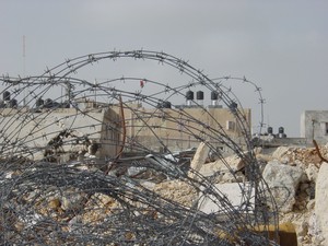 Ramallah: il compound di Arafat distrutto dall'esercito israeliano