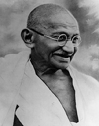 Gandhi e la verità della nonviolenza. 
Introduzione al Programma Costruttivo
