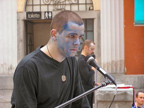 letture in piazza Erbe a Riva del Garda
