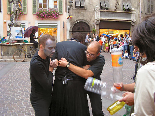 blocco della manifestazione sull'acqua