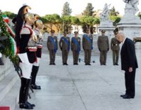 Forze armate, Napolitano: «Possibili emergenze»